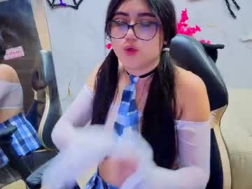 Miia🎀 live cam video preview